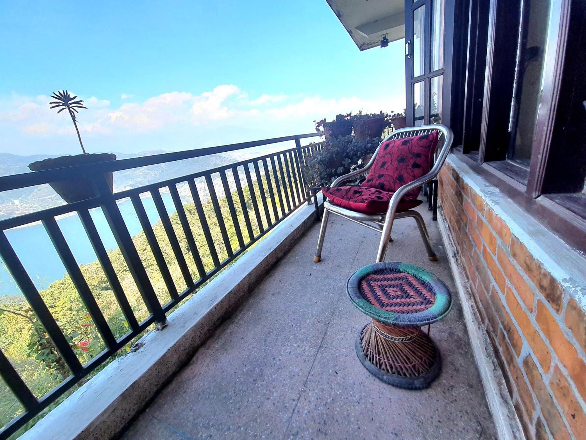 Peace Dragon Lodge Pokhara Dış mekan fotoğraf