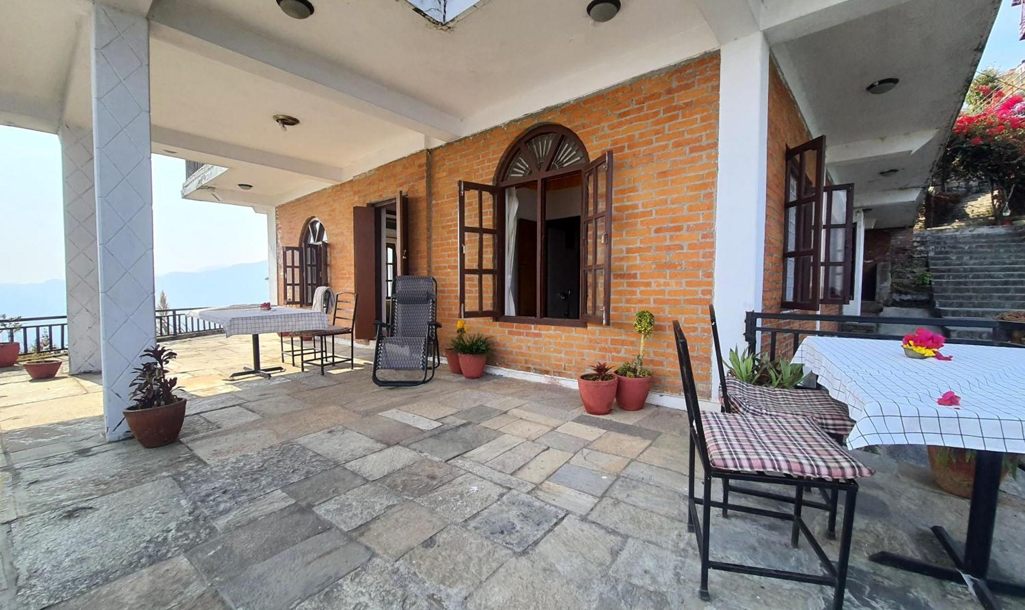 Peace Dragon Lodge Pokhara Dış mekan fotoğraf