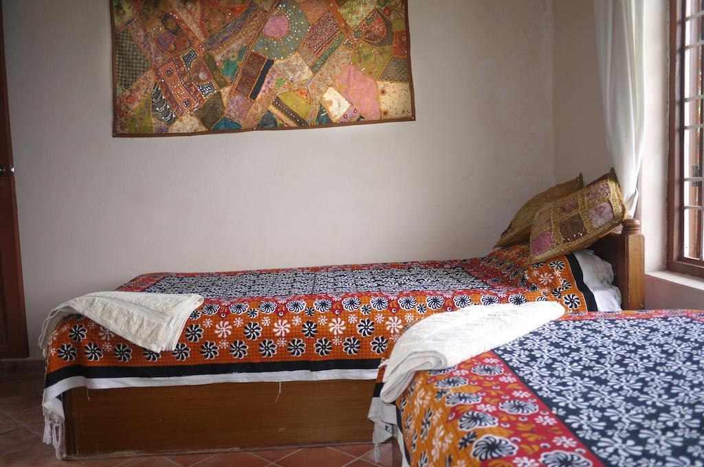 Peace Dragon Lodge Pokhara Dış mekan fotoğraf