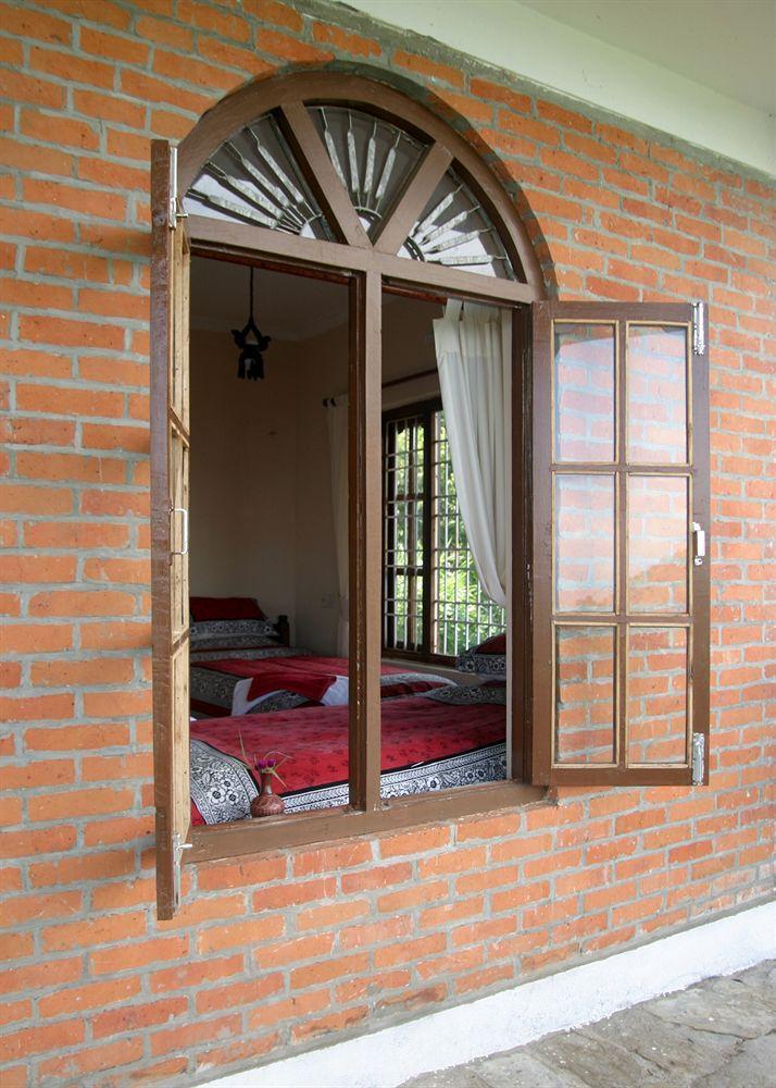 Peace Dragon Lodge Pokhara Dış mekan fotoğraf