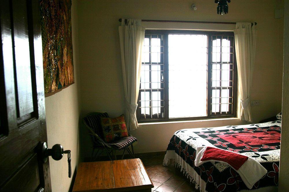 Peace Dragon Lodge Pokhara Dış mekan fotoğraf