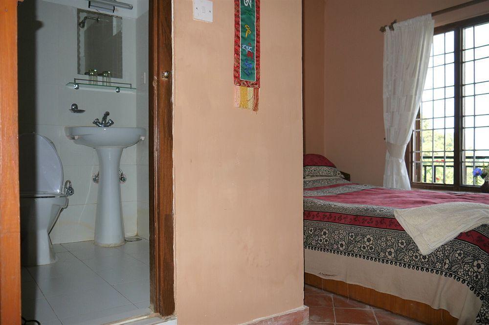 Peace Dragon Lodge Pokhara Dış mekan fotoğraf